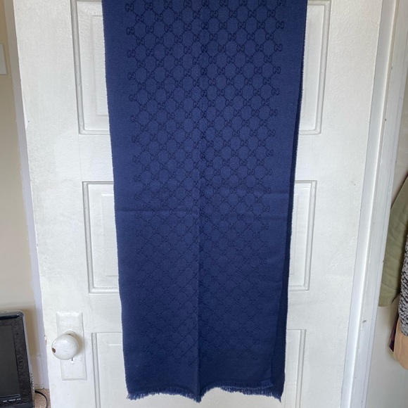 Blue Gucci Scarf - Picture 2 of 3